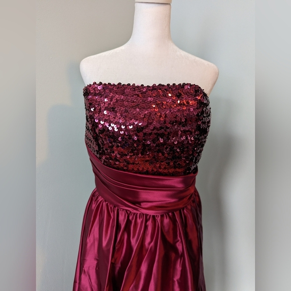 EXTREMELY RARE 1989 Union Made Prom Gown - Picture 2 of 10